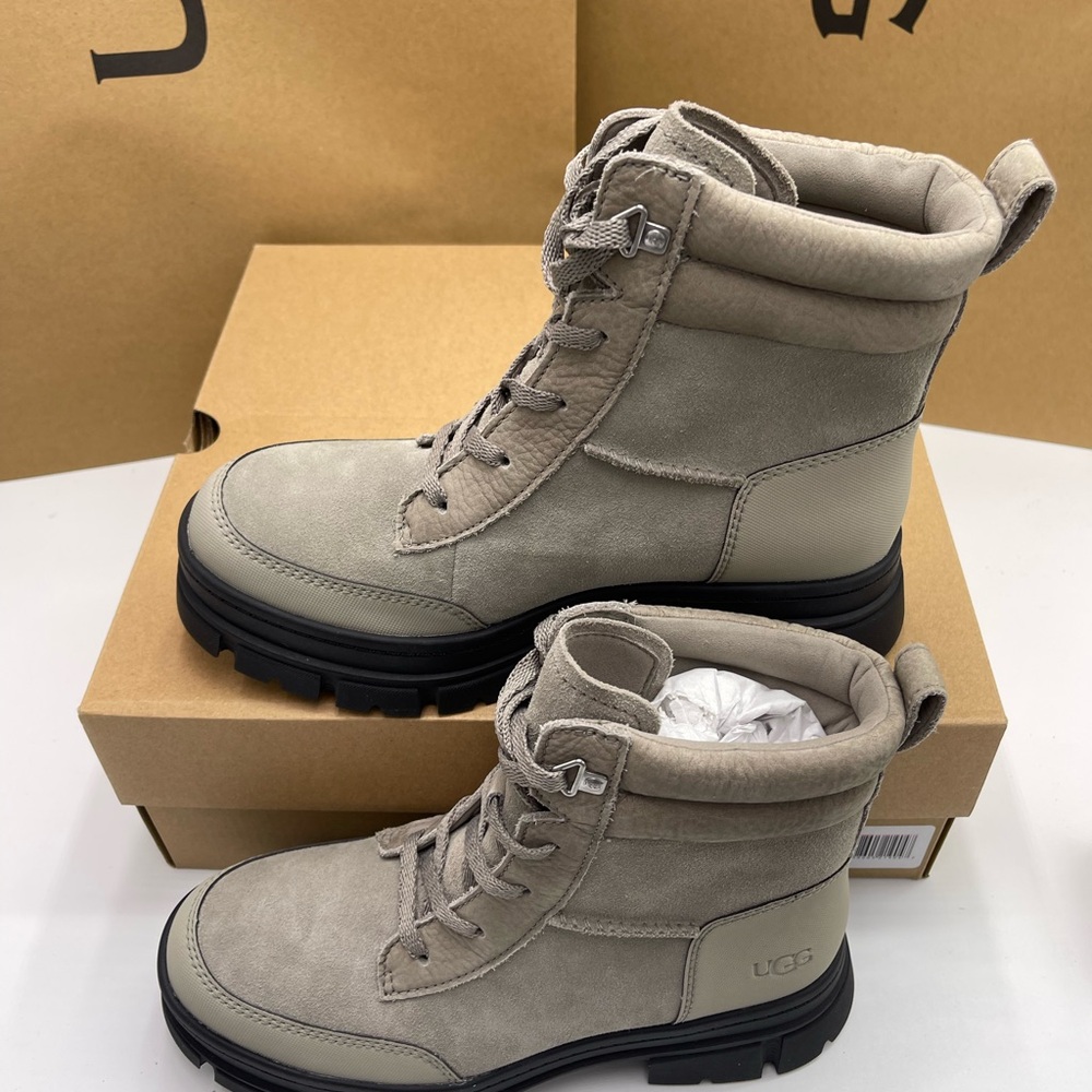 UGG Women 1174492
W ASHTON WEATHERIZED LACE UP Cobble Grey - Kicks Machine Boots - Picture 12 of 16